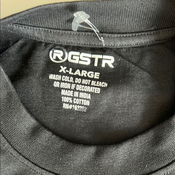 Men’s Black Short Sleeve Tee with Graphic Print - Picture 7 of 7